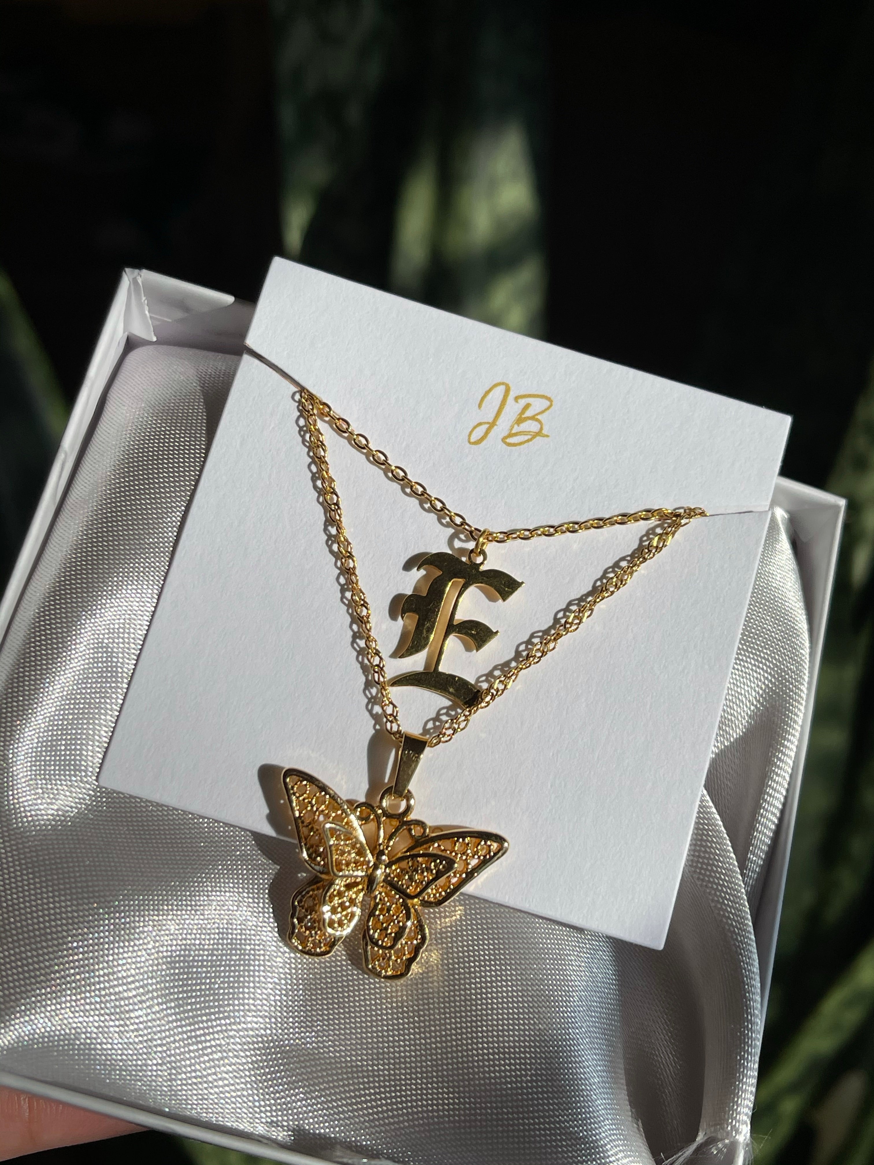 Chvker hot sale butterfly necklace